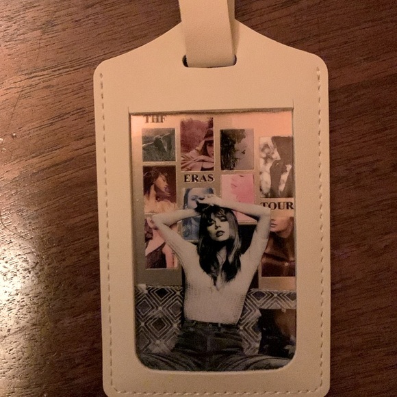 NEW. Taylor Swift tag - Picture 2 of 6
